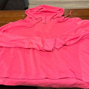 Hot Pink Tek Gear cropped hoodie.  Very cute size 1x. Like new